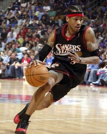 未来10天短合同回归？库里心中他的分量最重，克莱会在勇士退役吗？（短约回归进入10天倒计时？库里最看重的他，克莱会否在勇士终老？）