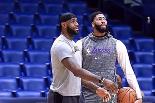 本·怀特：重回赛场的感觉很棒，队友们的表现一直无与伦比（本·怀特：回到球场真是太棒了，队友的发挥一如既往地出色）