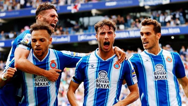 迪马：罗马、那不勒斯、布莱顿有意波尔图19岁中场弗罗霍尔特（迪马：波尔图19岁中场弗罗霍尔特获罗马、那不勒斯与布莱顿青睐）