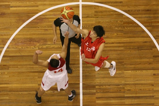 可圈可点！王浩然14中8贡献26分8篮板，连续2轮20+（状态火热！王浩然14投8中砍下26分8篮板，连续两轮得分20+）