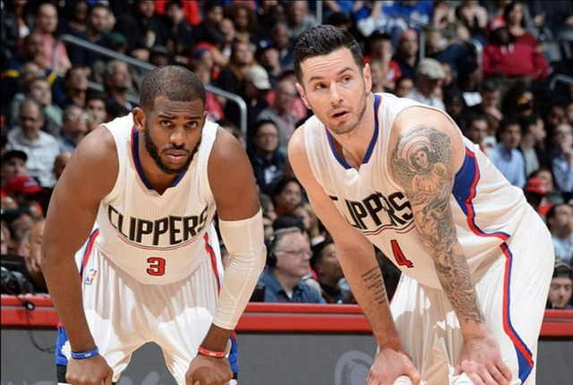 武汉盛帆黄鹤女篮斩获三连胜，队长王佳琦砍下本赛季首个“三双”（武汉盛帆黄鹤女篮豪取三连胜，队长王佳琦收获赛季首个三双）