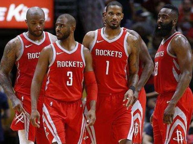 湖记：东契奇升级为大概率出战圣诞大战，海斯缺席（湖人记者消息：东契奇升至大概率出战圣诞大战，海斯确认缺席）