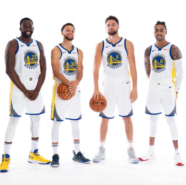 孔帕尼：给迪亚斯放了假和家人聚聚；明天赢球就接近锁定前八（孔帕尼：迪亚斯获准与家人团聚；明日若胜将接近锁定前八）