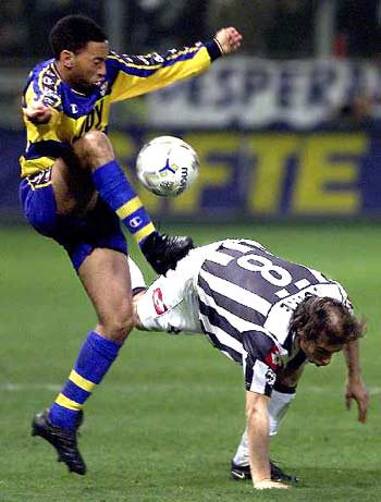 赛后情书：皇马三派分立，巴西帮团建仍然不敌曼城（赛后手记：皇马三方割据，巴西帮抱团仍难敌曼城）