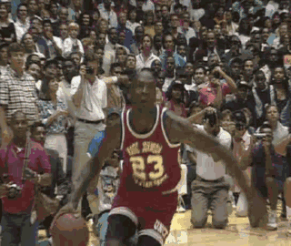 萨索洛vs热那亚：马蒂奇、贝拉尔迪首发，马利诺夫斯基、洛伦佐-科隆博出战（萨索洛对阵热那亚：马蒂奇携贝拉尔迪先发，马利诺夫斯基、洛伦佐-科隆博登场）